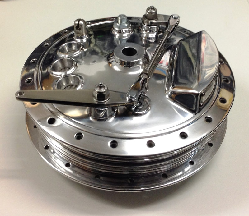 Norton wheel building, hub overhauls and polishing for cafe racers