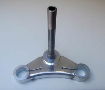 Norton alloy cafe racer bottom triple tree yoke